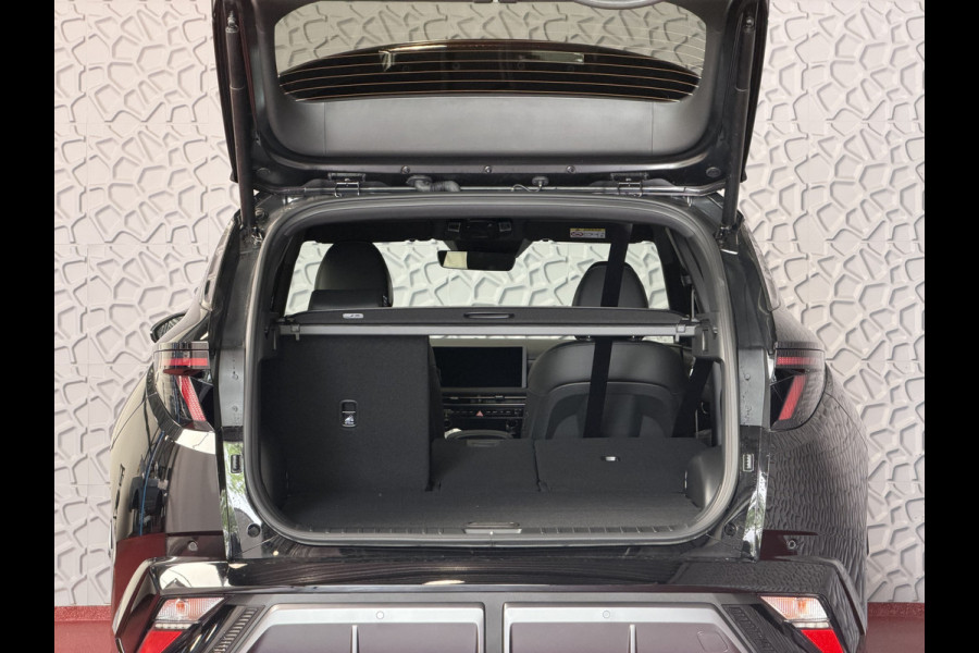 Hyundai Tucson NIEUWE AUTO 1.6 T-GDI PHEV N-LINE 360CAM ELEK.KLEP ELEK.STOEL MET GEHEUGEN VERWARMD/KOELING SUBWOOFER 19" LMV ZWARTE HEMEL STUUR PLUG IN HYBRIDE
