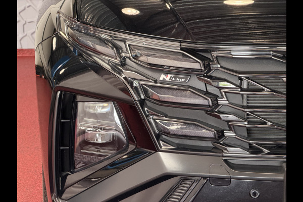 Hyundai Tucson NIEUWE AUTO 1.6 T-GDI PHEV N-LINE 360CAM ELEK.KLEP ELEK.STOEL MET GEHEUGEN VERWARMD/KOELING SUBWOOFER 19" LMV ZWARTE HEMEL STUUR PLUG IN HYBRIDE