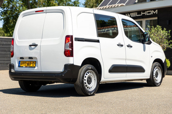 Peugeot Partner 1.2 PureTech 110 PK Premium Airco I Parkeersensoren I CarPlay I Android I Cruise I Navigatie I NAP