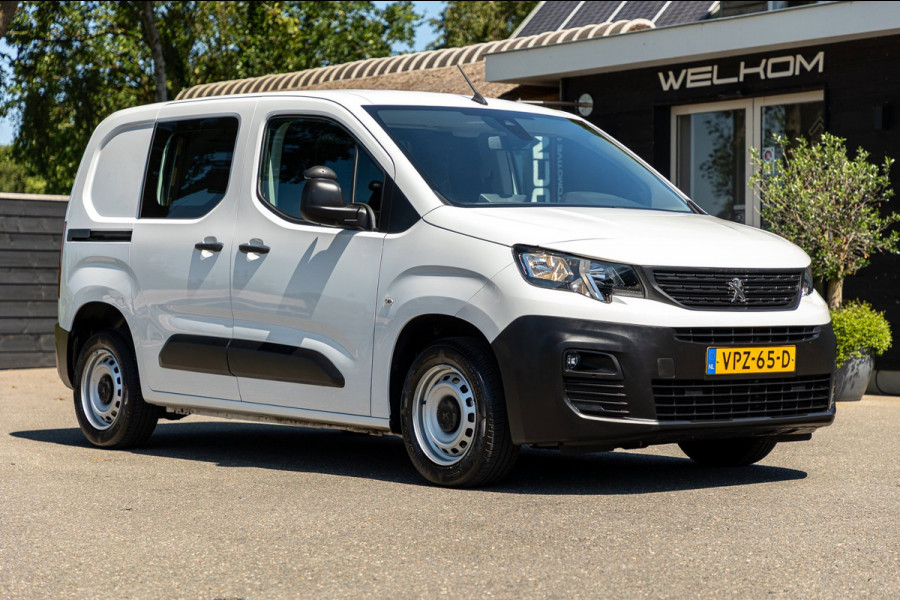 Peugeot Partner 1.2 PureTech 110 PK Premium Airco I Parkeersensoren I CarPlay I Android I Cruise I Navigatie I NAP