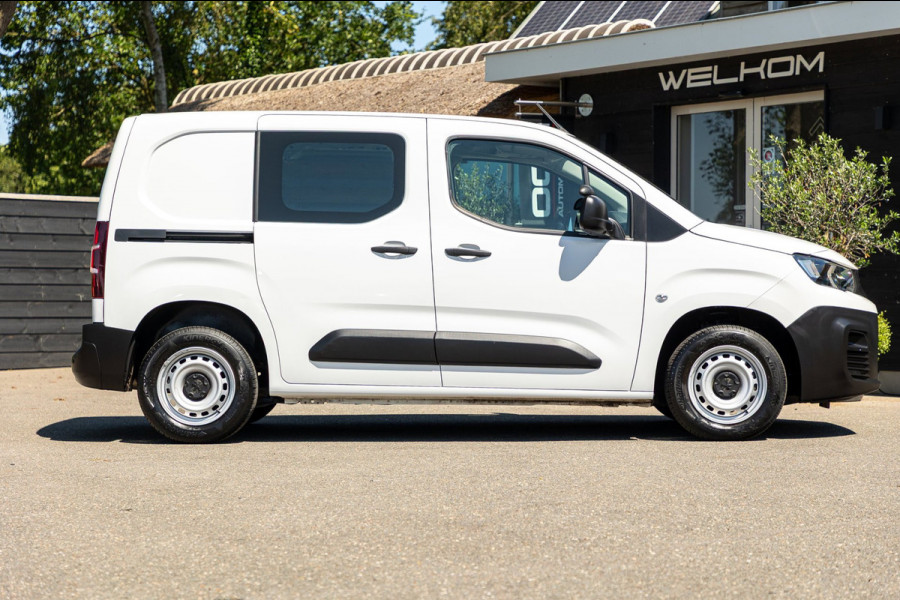 Peugeot Partner 1.2 PureTech 110 PK Premium Airco I Parkeersensoren I CarPlay I Android I Cruise I Navigatie I NAP