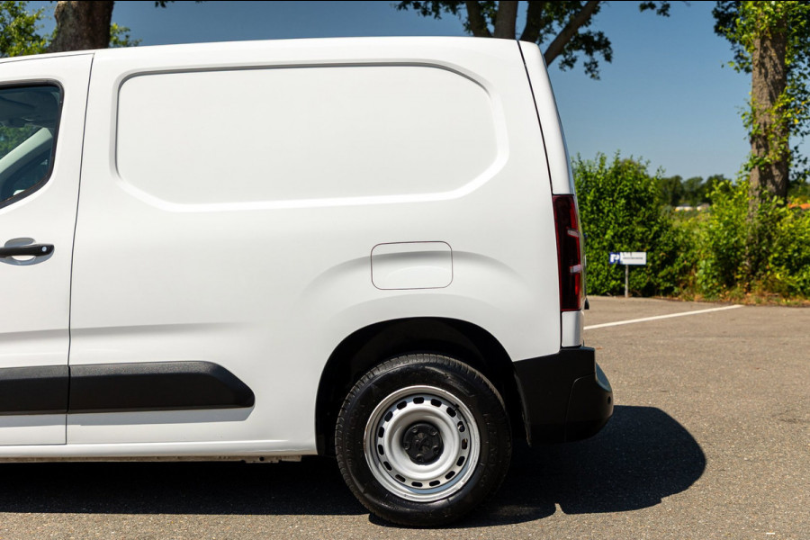 Peugeot Partner 1.2 PureTech 110 PK Premium Airco I Parkeersensoren I CarPlay I Android I Cruise I Navigatie I NAP
