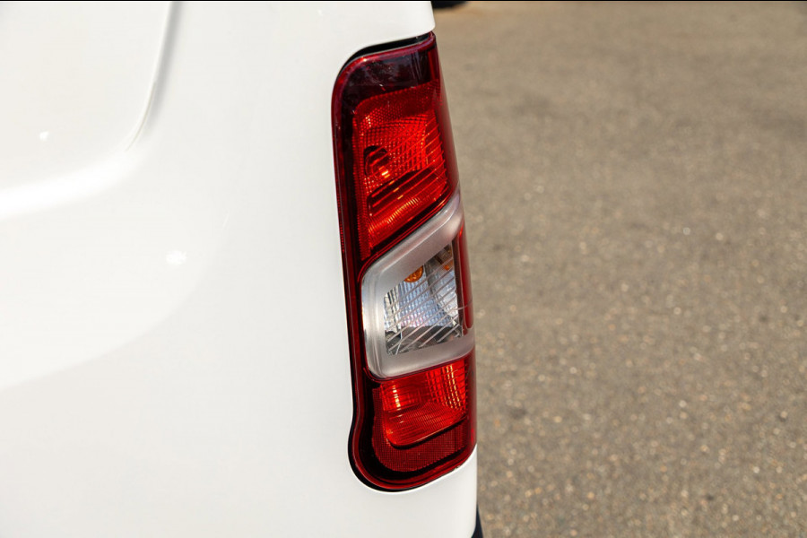 Peugeot Partner 1.2 PureTech 110 PK Premium Airco I Parkeersensoren I CarPlay I Android I Cruise I Navigatie I NAP