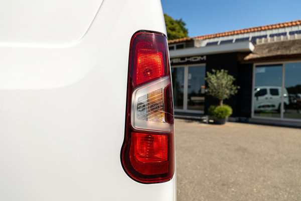 Peugeot Partner 1.2 PureTech 110 PK Premium Airco I Parkeersensoren I CarPlay I Android I Cruise I Navigatie I NAP