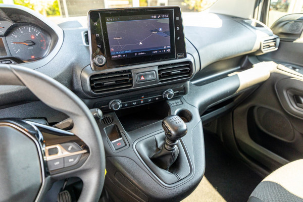 Peugeot Partner 1.2 PureTech 110 PK Premium Airco I Parkeersensoren I CarPlay I Android I Cruise I Navigatie I NAP
