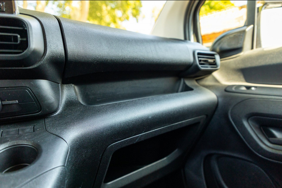 Peugeot Partner 1.2 PureTech 110 PK Premium Airco I Parkeersensoren I CarPlay I Android I Cruise I Navigatie I NAP