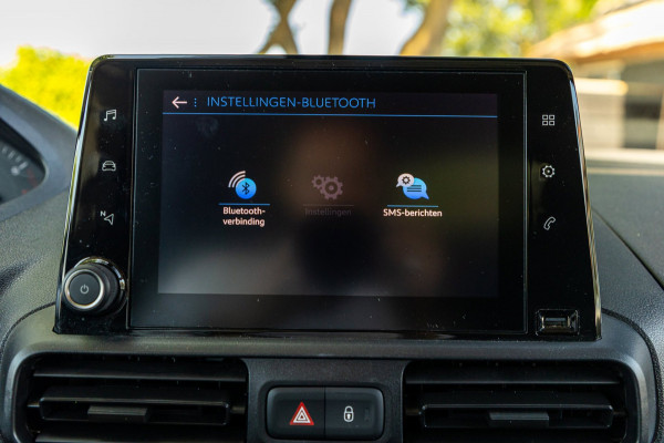 Peugeot Partner 1.2 PureTech 110 PK Premium Airco I Parkeersensoren I CarPlay I Android I Cruise I Navigatie I NAP