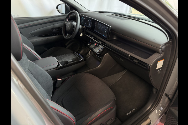 Hyundai Tucson ONGEBRUIKTE AUTO 1.6 T-GDI PHEV N-LINE CAMERA ELEK.KLEP ELEK.STOEL/GEHEUG.VERW/GEKOELD SUBWFR 19''LMV ZWARTE HEMEL STUURVERW. PLUG IN HYBRIDE