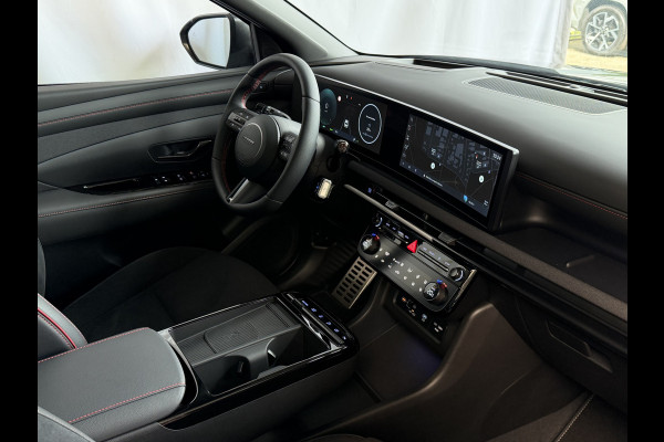 Hyundai Tucson ONGEBRUIKTE AUTO 1.6 T-GDI PHEV N-LINE CAMERA ELEK.KLEP ELEK.STOEL/GEHEUG.VERW/GEKOELD SUBWFR 19''LMV ZWARTE HEMEL STUURVERW. PLUG IN HYBRIDE