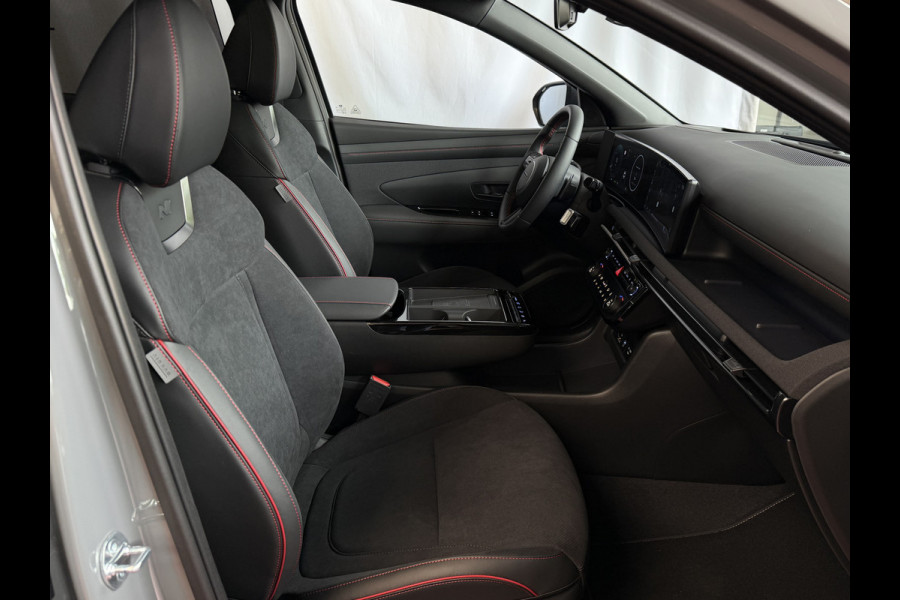 Hyundai Tucson ONGEBRUIKTE AUTO 1.6 T-GDI PHEV N-LINE CAMERA ELEK.KLEP ELEK.STOEL/GEHEUG.VERW/GEKOELD SUBWFR 19''LMV ZWARTE HEMEL STUURVERW. PLUG IN HYBRIDE