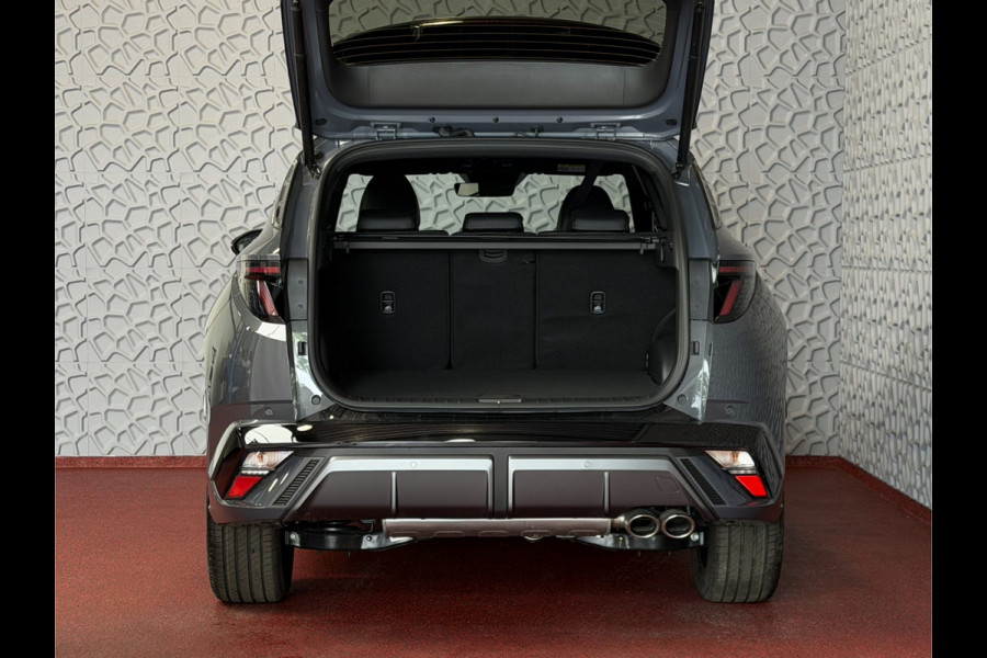 Hyundai Tucson ONGEBRUIKTE AUTO 1.6 T-GDI PHEV N-LINE CAMERA ELEK.KLEP ELEK.STOEL/GEHEUG.VERW/GEKOELD SUBWFR 19''LMV ZWARTE HEMEL STUURVERW. PLUG IN HYBRIDE
