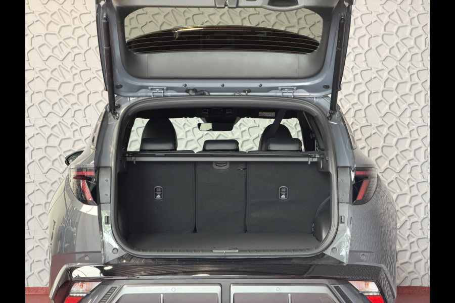 Hyundai Tucson ONGEBRUIKTE AUTO 1.6 T-GDI PHEV N-LINE CAMERA ELEK.KLEP ELEK.STOEL/GEHEUG.VERW/GEKOELD SUBWFR 19''LMV ZWARTE HEMEL STUURVERW. PLUG IN HYBRIDE