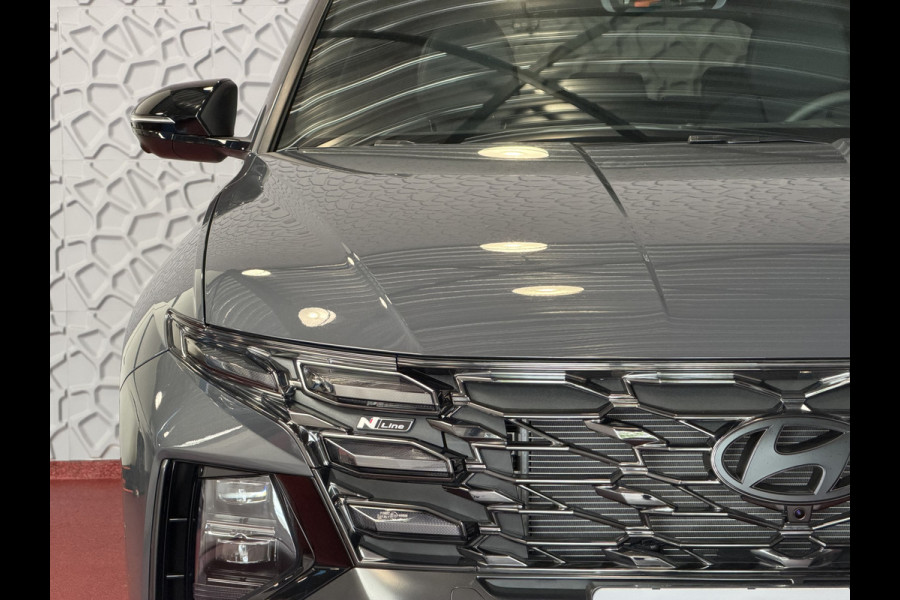 Hyundai Tucson ONGEBRUIKTE AUTO 1.6 T-GDI PHEV N-LINE CAMERA ELEK.KLEP ELEK.STOEL/GEHEUG.VERW/GEKOELD SUBWFR 19''LMV ZWARTE HEMEL STUURVERW. PLUG IN HYBRIDE