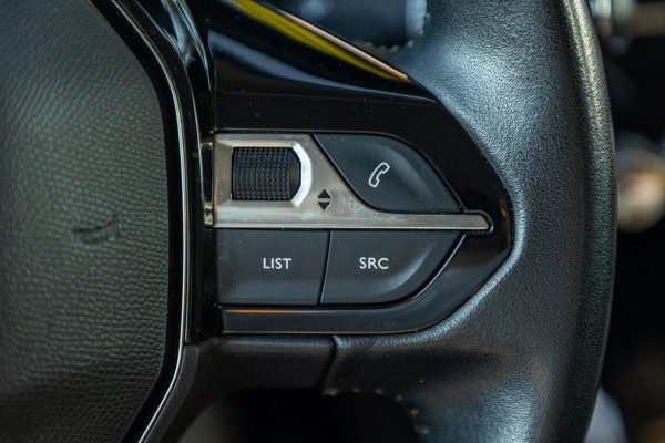 Peugeot e-208 EV Allure 50 kWh Soh 83% I Led I Half leder I Sfeerverlichting I Camera I Android I CarPlay I NL Auto I NAP