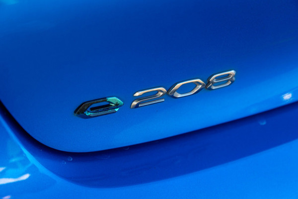 Peugeot e-208 EV Allure 50 kWh Soh 83% I Led I Half leder I Sfeerverlichting I Camera I Android I CarPlay I NL Auto I NAP