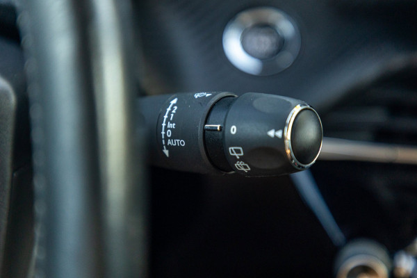 Peugeot e-208 EV Allure 50 kWh Soh 83% I Led I Half leder I Sfeerverlichting I Camera I Android I CarPlay I NL Auto I NAP