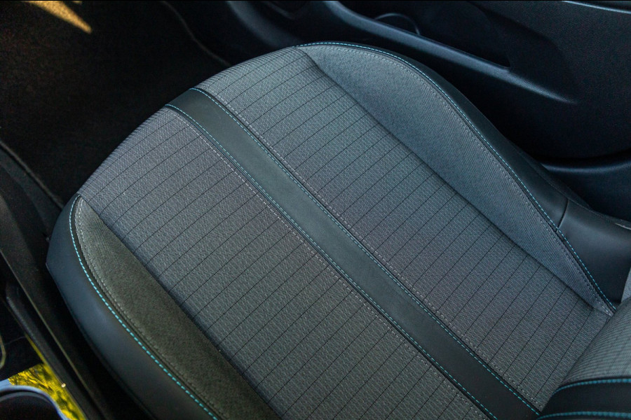 Peugeot e-208 EV Allure 50 kWh Soh 83% I Led I Half leder I Sfeerverlichting I Camera I Android I CarPlay I NL Auto I NAP