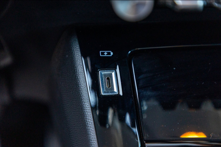 Peugeot e-208 EV Allure 50 kWh Soh 83% I Led I Half leder I Sfeerverlichting I Camera I Android I CarPlay I NL Auto I NAP