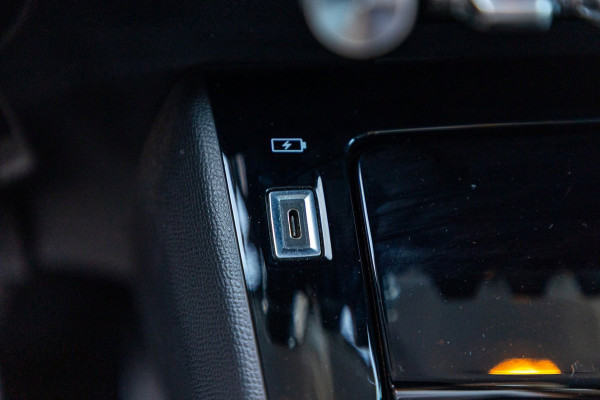 Peugeot e-208 EV Allure 50 kWh Soh 83% I Led I Half leder I Sfeerverlichting I Camera I Android I CarPlay I NL Auto I NAP