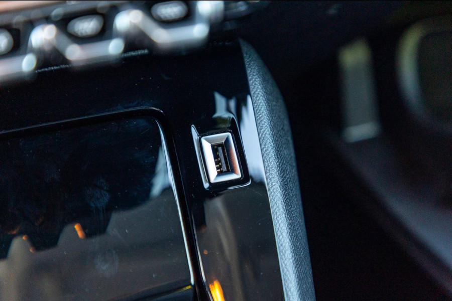 Peugeot e-208 EV Allure 50 kWh Soh 83% I Led I Half leder I Sfeerverlichting I Camera I Android I CarPlay I NL Auto I NAP