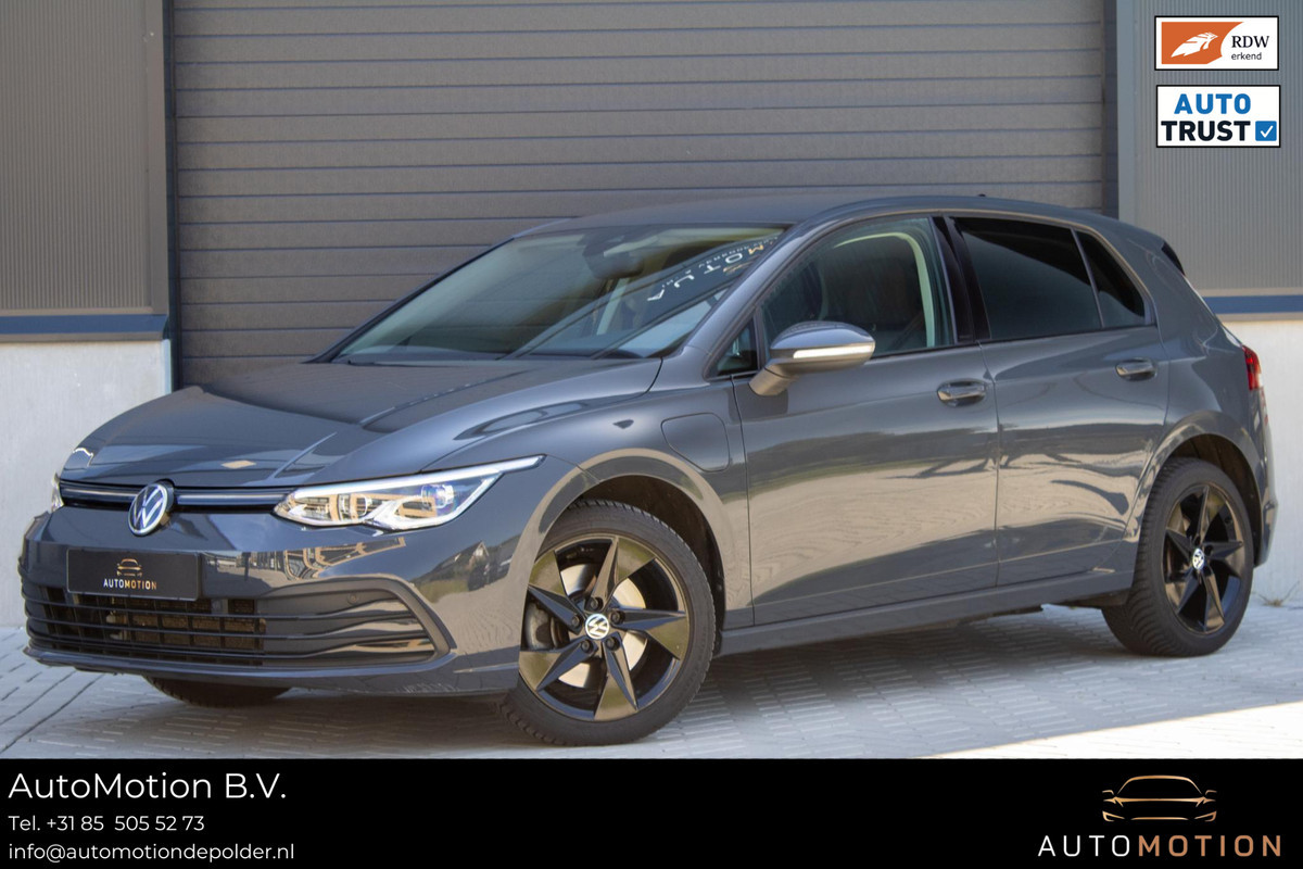 Volkswagen Golf 1.4 eHybrid Style Camera Elektrische stoelen Massage ACC