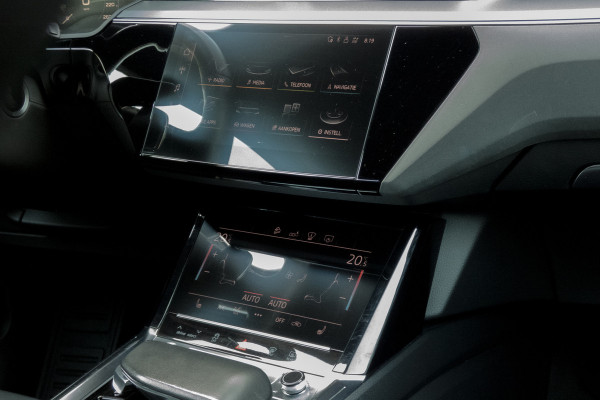 Audi e-tron E-tron 55 quattro advanced Pro Line Plus 95 kWh |SOH 90% | Trekhaak | Pano | ACC | B&O | Head Up