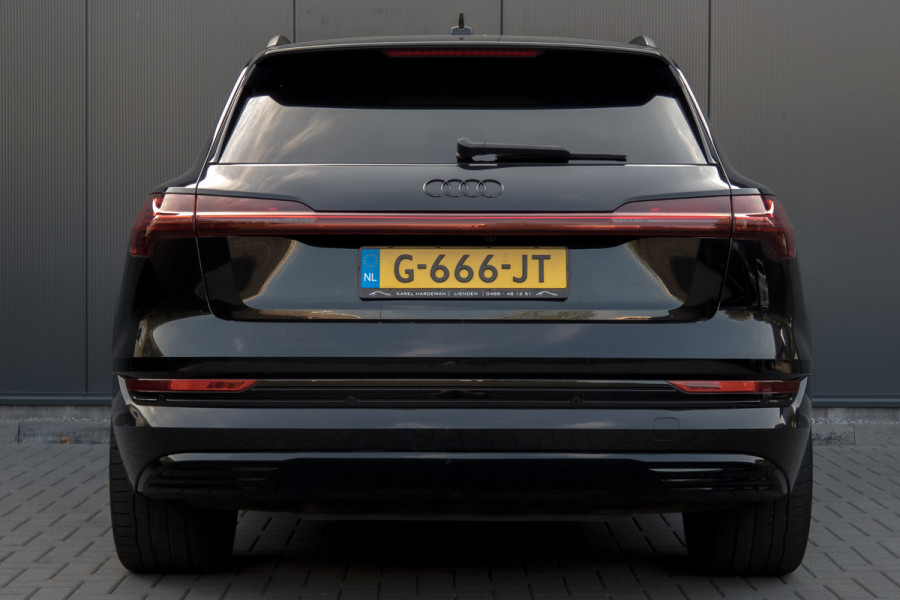 Audi e-tron E-tron 55 quattro advanced Pro Line Plus 95 kWh |SOH 90% | Trekhaak | Pano | ACC | B&O | Head Up
