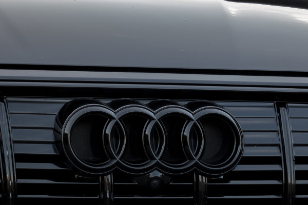 Audi e-tron E-tron 55 quattro advanced Pro Line Plus 95 kWh |SOH 90% | Trekhaak | Pano | ACC | B&O | Head Up