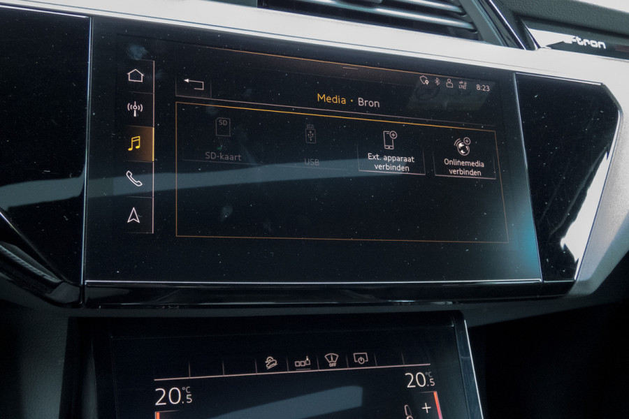 Audi e-tron E-tron 55 quattro advanced Pro Line Plus 95 kWh |SOH 90% | Trekhaak | Pano | ACC | B&O | Head Up