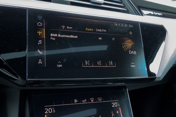Audi e-tron E-tron 55 quattro advanced Pro Line Plus 95 kWh |SOH 90% | Trekhaak | Pano | ACC | B&O | Head Up