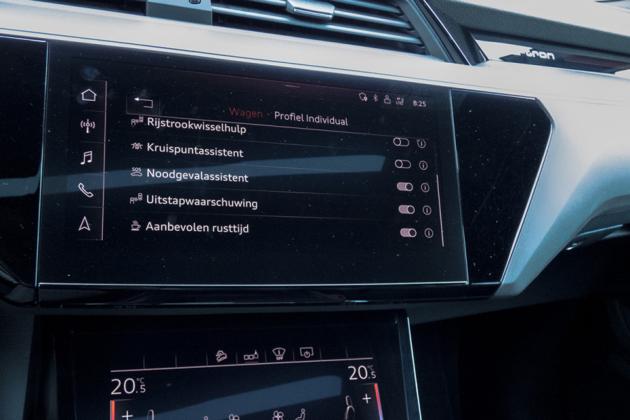 Audi e-tron E-tron 55 quattro advanced Pro Line Plus 95 kWh |SOH 90% | Trekhaak | Pano | ACC | B&O | Head Up