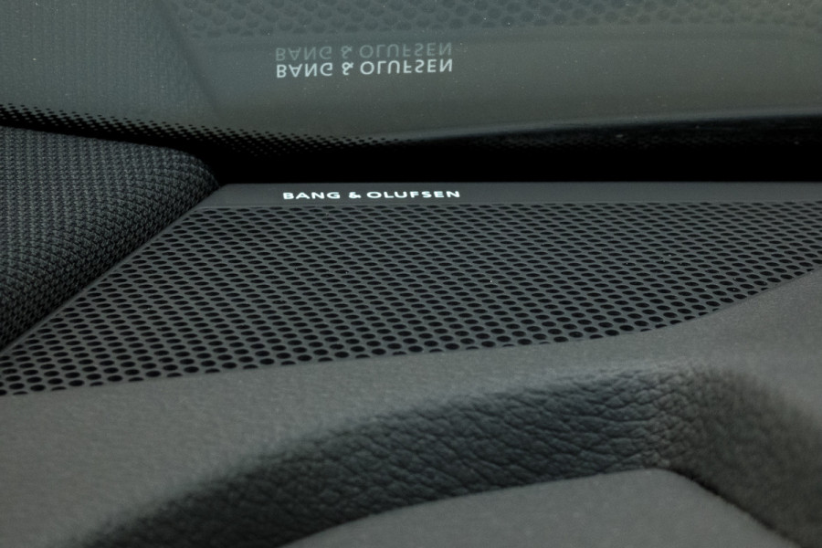 Audi e-tron E-tron 55 quattro advanced Pro Line Plus 95 kWh |SOH 90% | Trekhaak | Pano | ACC | B&O | Head Up