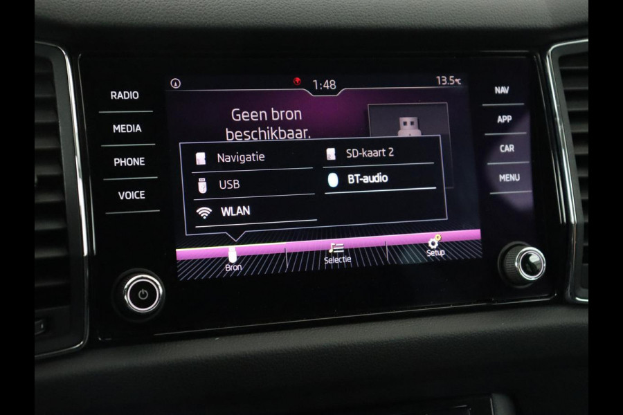 Škoda Kodiaq 1.5 TSI Business Edition | Trekhaak | Camera | Carplay | Navigatie | Half leder | Climate control | Cruise control | Full LED