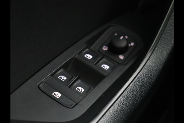 Škoda Kodiaq 1.5 TSI Business Edition | Trekhaak | Camera | Carplay | Navigatie | Half leder | Climate control | Cruise control | Full LED