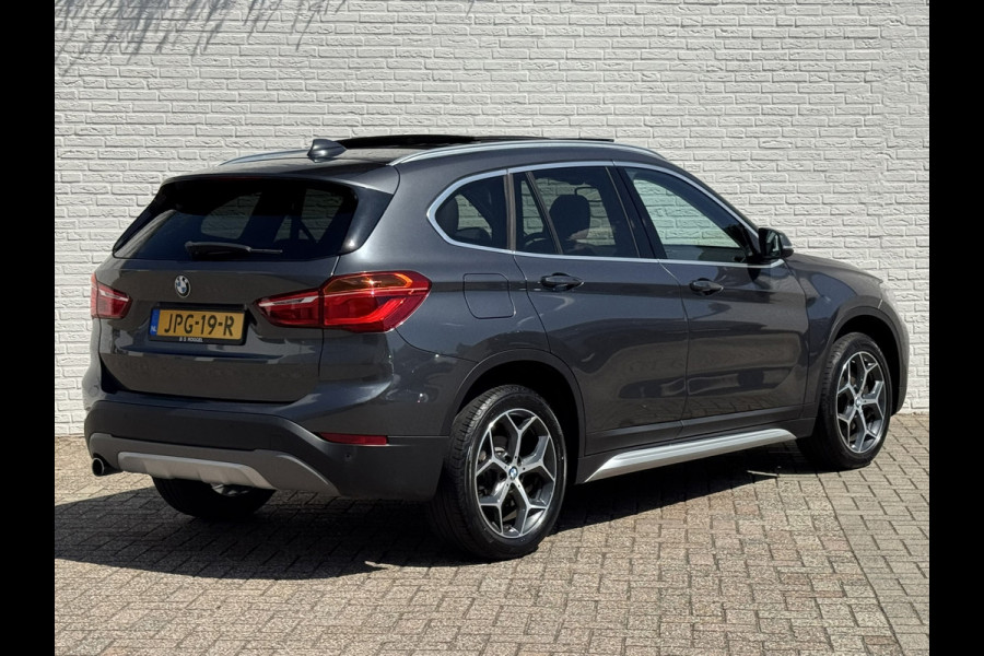 BMW X1 SDrive18i High Executive M-sport Panorama Led Keyless Leder+verwarming Cruise