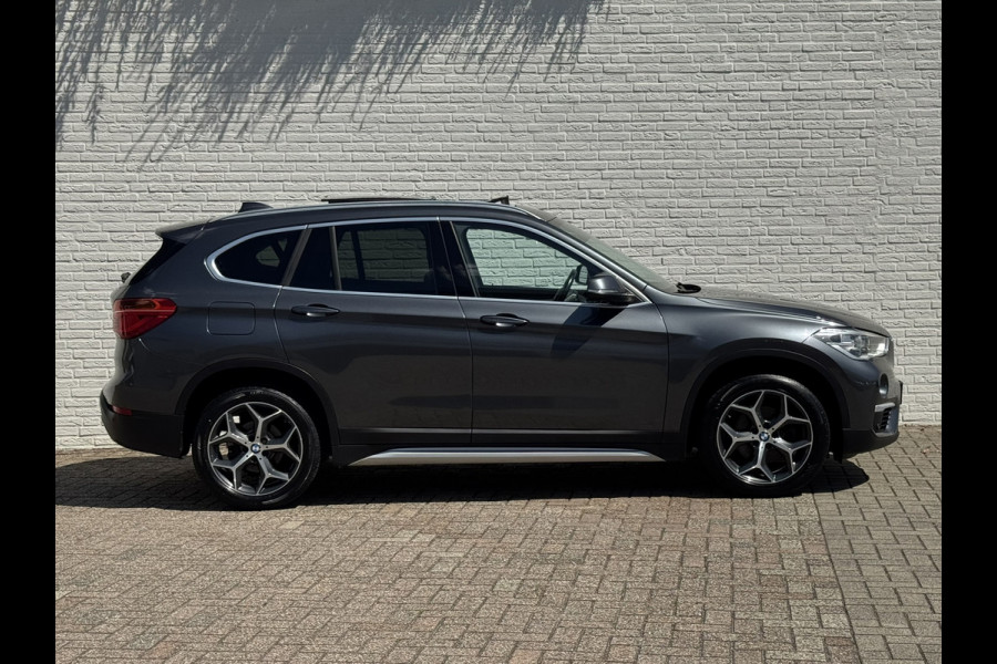 BMW X1 SDrive18i High Executive M-sport Panorama Led Keyless Leder+verwarming Cruise