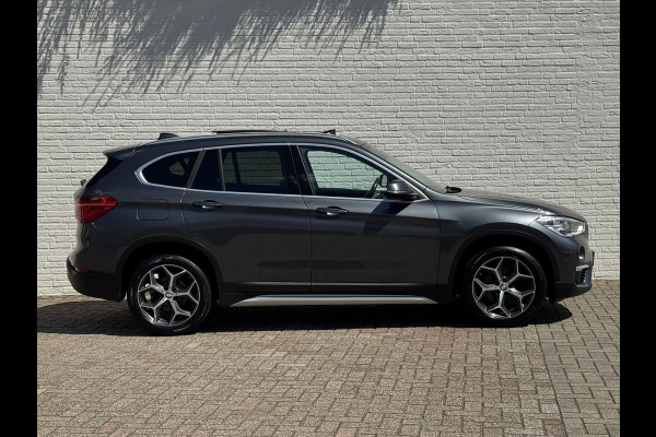 BMW X1 SDrive18i High Executive M-sport Panorama Led Keyless Leder+verwarming Cruise