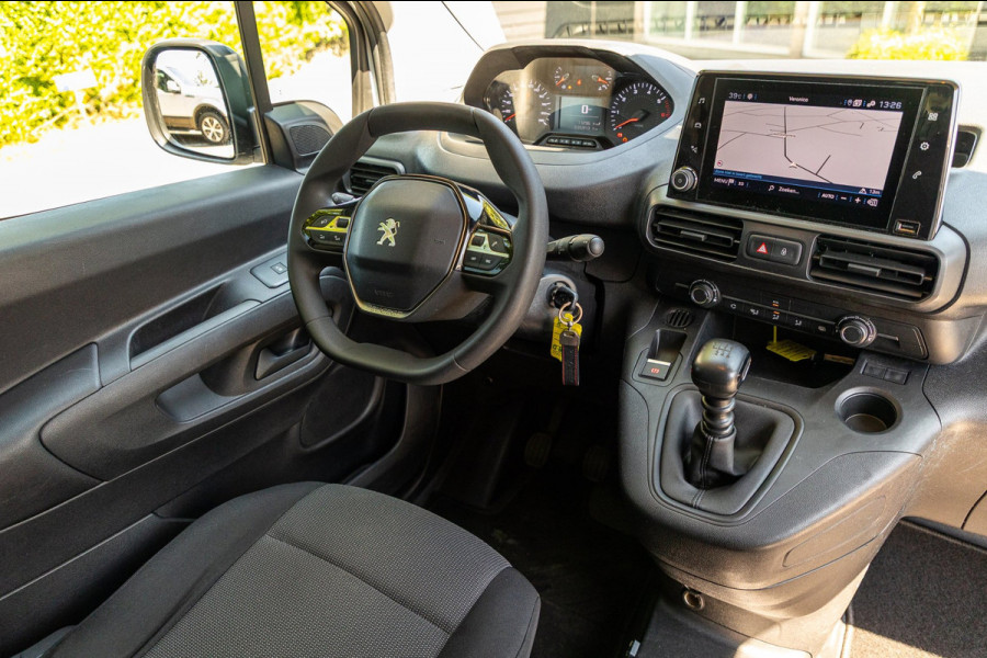 Peugeot Partner 1.2 PureTech Premium Airco I Cruise I Android I CarPlay I Parkeersensoren I Navigatie I NAP I NL Auto I 1e Eig