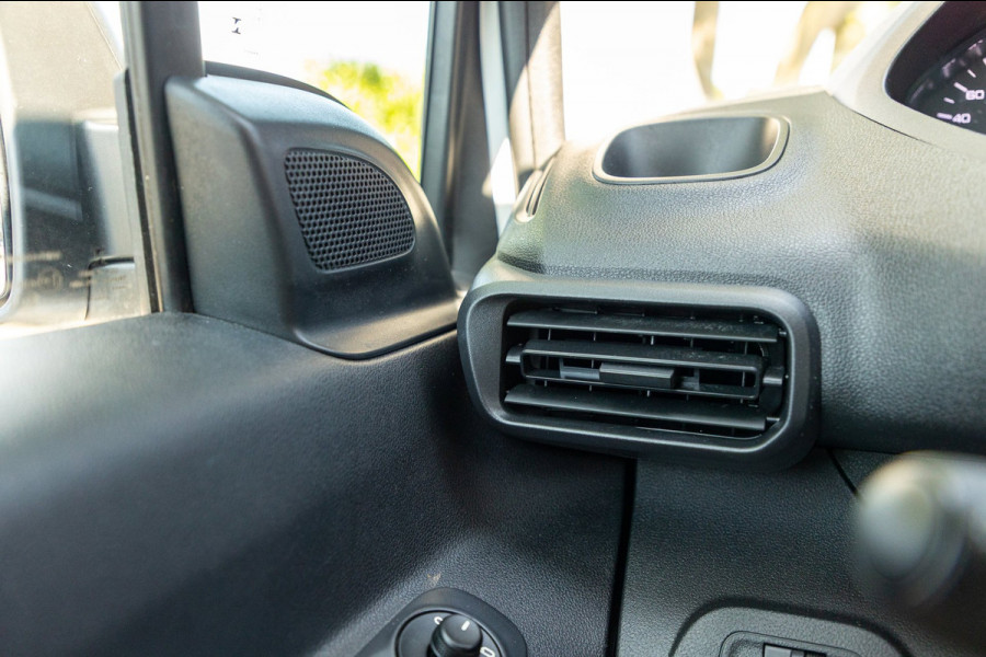 Peugeot Partner 1.2 PureTech Premium Airco I Cruise I Android I CarPlay I Parkeersensoren I Navigatie I NAP I NL Auto I 1e Eig