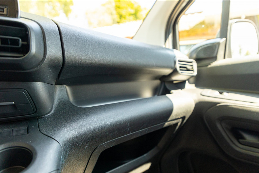 Peugeot Partner 1.2 PureTech Premium Airco I Cruise I Android I CarPlay I Parkeersensoren I Navigatie I NAP I NL Auto I 1e Eig