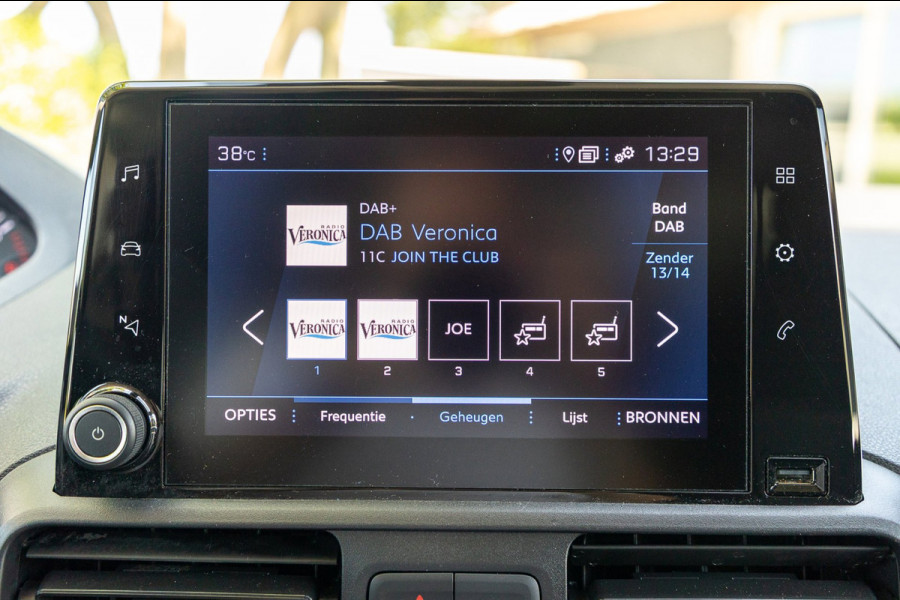 Peugeot Partner 1.2 PureTech Premium Airco I Cruise I Android I CarPlay I Parkeersensoren I Navigatie I NAP I NL Auto I 1e Eig