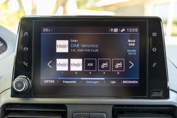 Peugeot Partner 1.2 PureTech Premium Airco I Cruise I Android I CarPlay I Parkeersensoren I Navigatie I NAP I NL Auto I 1e Eig