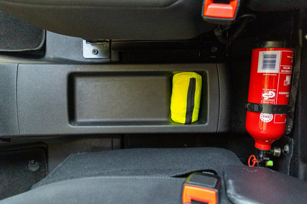 Peugeot Partner 1.2 PureTech Premium Airco I Cruise I Android I CarPlay I Parkeersensoren I Navigatie I NAP I NL Auto I 1e Eig