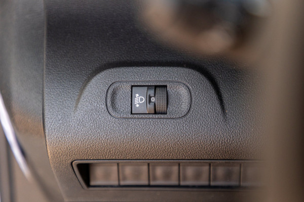 Peugeot Partner 1.2 PureTech Premium Airco I Cruise I Android I CarPlay I Parkeersensoren I Navigatie I NAP I NL Auto I 1e Eig