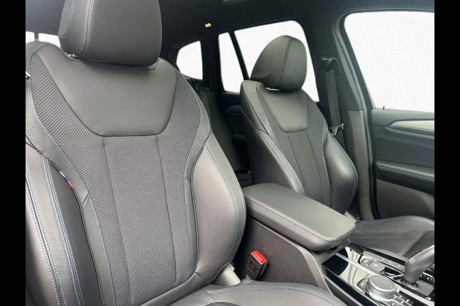 BMW X3 xDrive30e M-SPORT ** LED, PANORAMA, HuD, HiFi, ALARM, M-REMMEN, 20-inch LMV ** 1e EIG - UNFALLFREI - BMW ONDERH ** ** INFORMEER OOK NAAR ONZE AANTREKKELIJKE FINANCIAL-LEASE TARIEVEN **