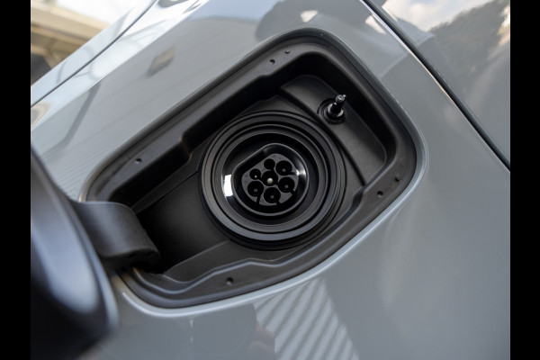 BMW M5 Touring M5 | CARBON | AKRAPOVIC | EVENTURI