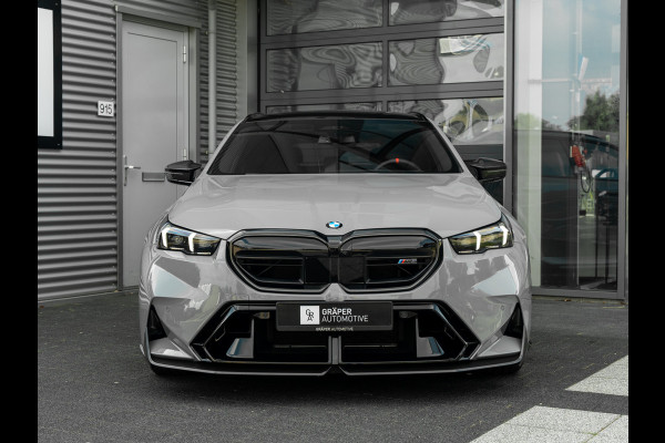 BMW M5 Touring M5 | CARBON | AKRAPOVIC | EVENTURI