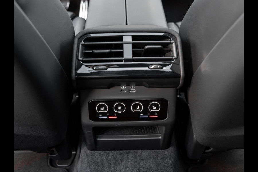 BMW M5 Touring M5 | CARBON | AKRAPOVIC | EVENTURI