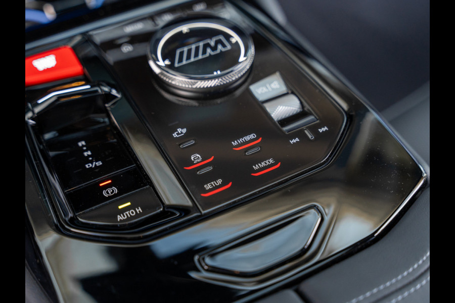 BMW M5 Touring M5 | CARBON | AKRAPOVIC | EVENTURI