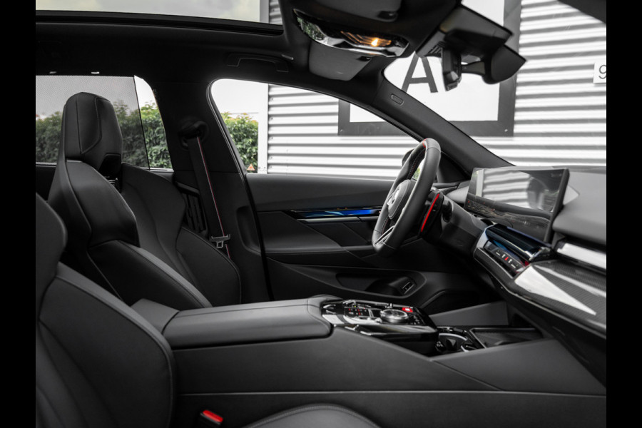 BMW M5 Touring M5 | CARBON | AKRAPOVIC | EVENTURI